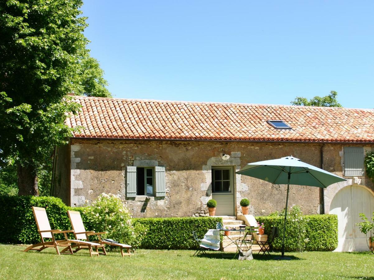 Villa La Chartreuse Du Maine Cubjac Esterno foto